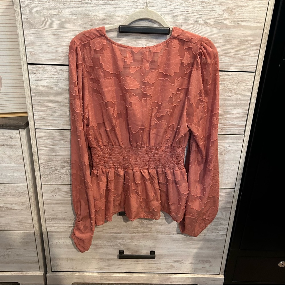 SHEIN Pink Blouse with Puff Sleeves - Picture 4 of 5